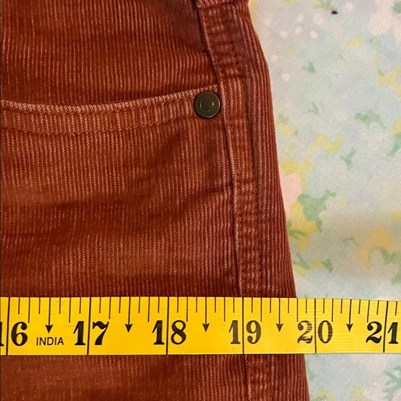 Carve Designs | Brick Rust Corduroy Shorts Size 6 Organic Cotton Mid-Rise Beachy - Picture 7 of 9